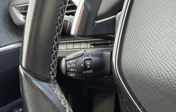 peugeot-3008-1-5-bluehdi-130ch-s-s-allure-eat8 - 168654686