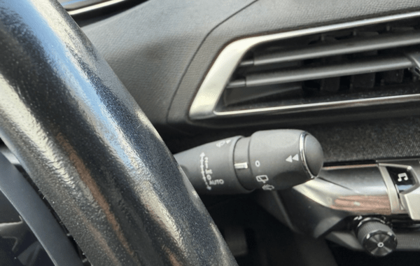 peugeot-3008-1-5-bluehdi-130ch-s-s-allure-eat8 - 168654686