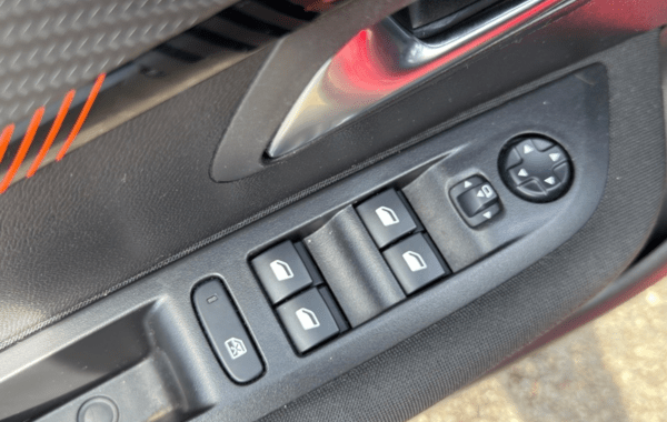 peugeot-208-1-5-bluehdi-100ch-s-s-style - 168744686