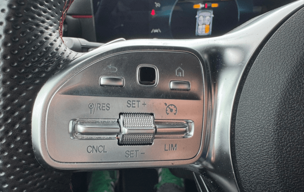 mercedes-classe-a-180-136ch-amg-line-7g-dct - 168854686