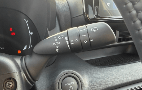 toyota-yaris-116h-design-5p-my25 - 169174686