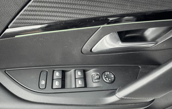 peugeot-208-e-208-136ch-gt-pack - 169984686