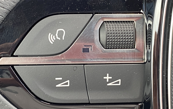 peugeot-3008-1-2-puretech-130ch-s-s-gt-eat8 - 82194686