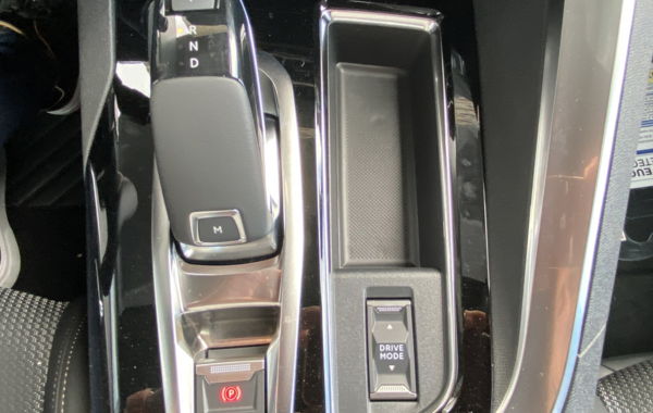 peugeot-3008-1-2-puretech-130ch-s-s-gt-eat8 - 82194686