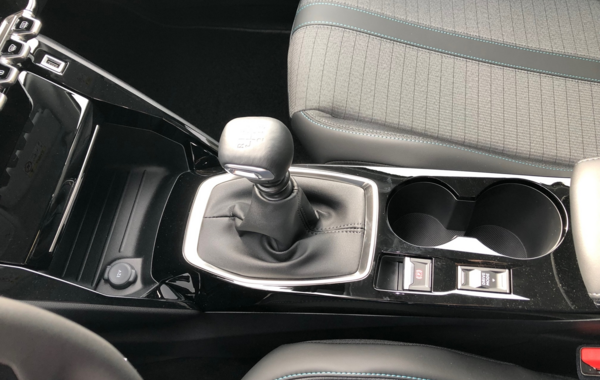 peugeot-2008-1-2-puretech-100ch-s-s-allure - 631754713