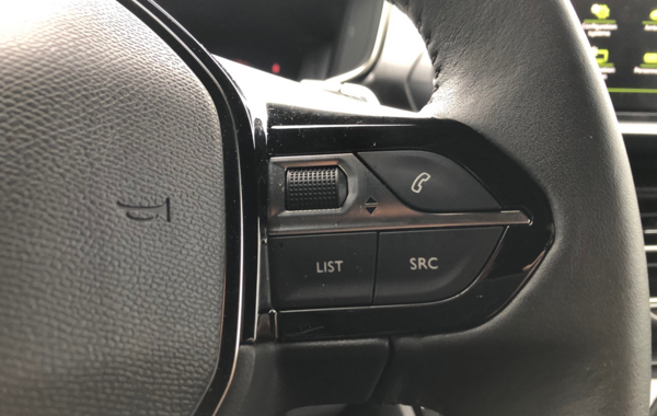 peugeot-2008-1-2-puretech-130ch-s-s-allure-pack-eat8 - 669034713