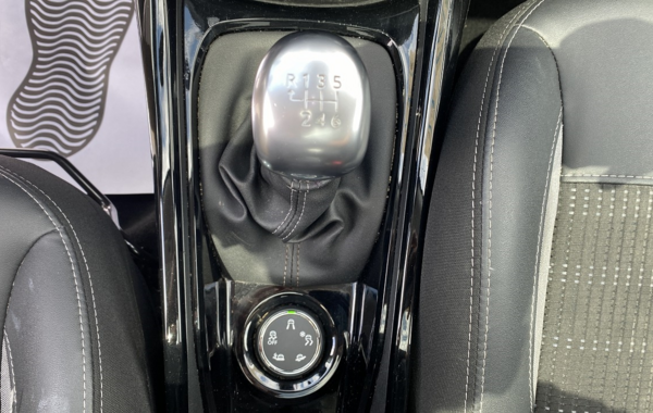 peugeot-2008-1-2-puretech-130ch-e6-c-allure-s-s - 703634713