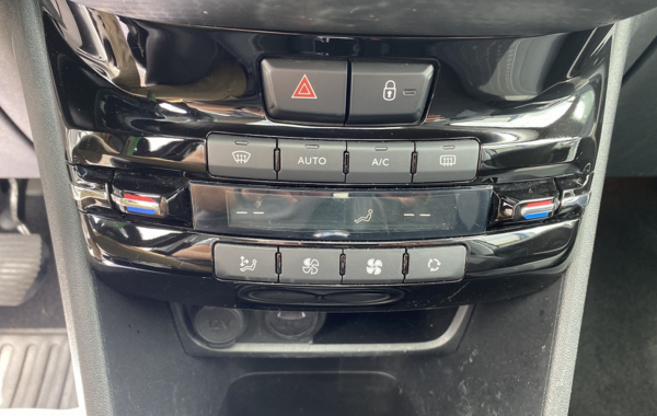 peugeot-2008-1-2-puretech-130ch-e6-c-allure-s-s - 703634713