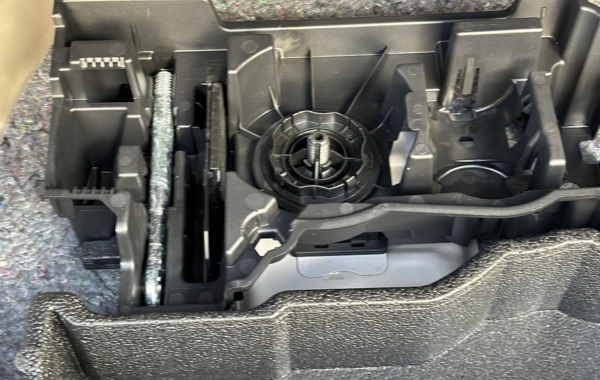 peugeot-2008-1-2-puretech-130ch-s-s-allure-eat8 - 710344713