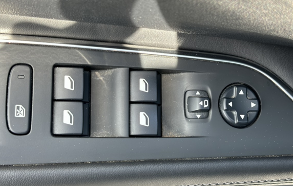 peugeot-3008-1-2-puretech-130ch-allure-s-s-eat6 - 711034713
