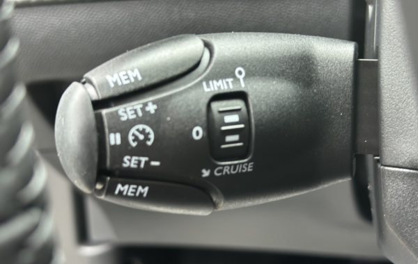 peugeot-2008-1-2-100ch-s-s-allure - 729314713