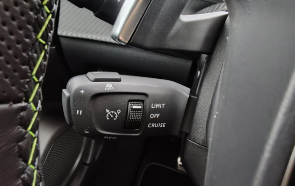 peugeot-2008-1-2-puretech-130ch-s-s-gt-eat8 - 752374713