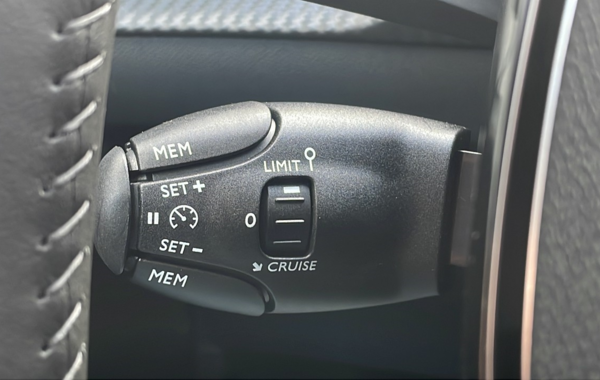 peugeot-208-1-2-puretech-100ch-s-s-allure - 773274713