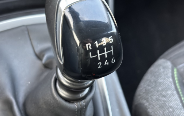 peugeot-208-1-2-puretech-100ch-s-s-active - 779814713