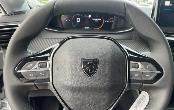 peugeot-208-1-2-puretech-100ch-s-s-allure - 781864713