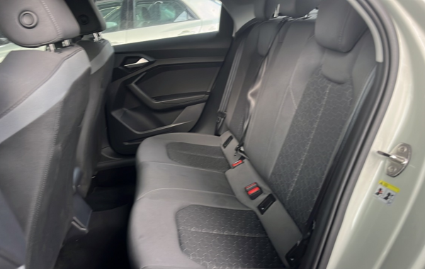 audi-a1-sportback-30-tfsi-110ch-s-line - 799844713