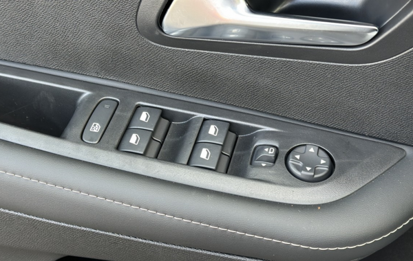 peugeot-208-1-2-puretech-100ch-s-s-allure - 800404713