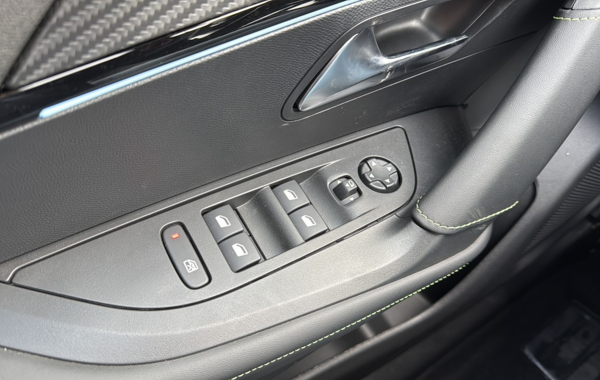 peugeot-2008-1-2-puretech-130ch-s-s-gt-eat8 - 801644713