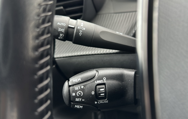 peugeot-2008-1-2-puretech-130ch-s-s-allure-business - 808204713