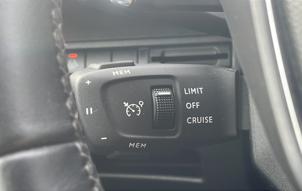peugeot-3008-1-5-bluehdi-130ch-s-s-allure-pack-eat8 - 812184713
