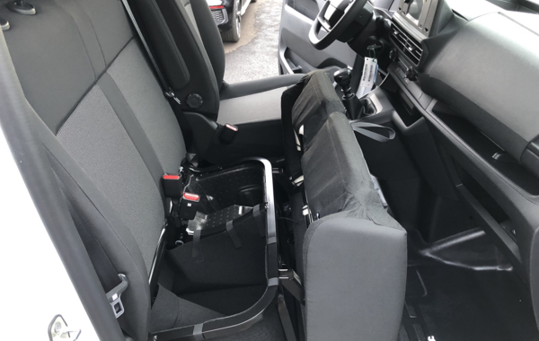 peugeot-expert-fg-m-1-5-bluehdi-120ch-s-s - 820464713