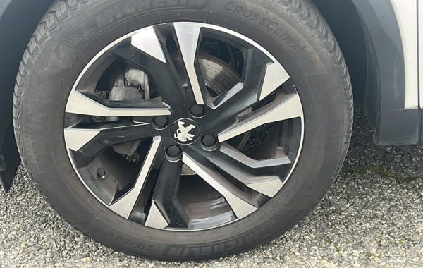 peugeot-2008-1-2-puretech-130ch-s-s-allure - 821474713