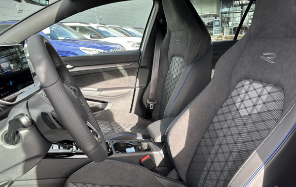 volkswagen-golf-viii-1-5-etsi-evo2-150ch-r-line-edition-dsg7 - 828454713