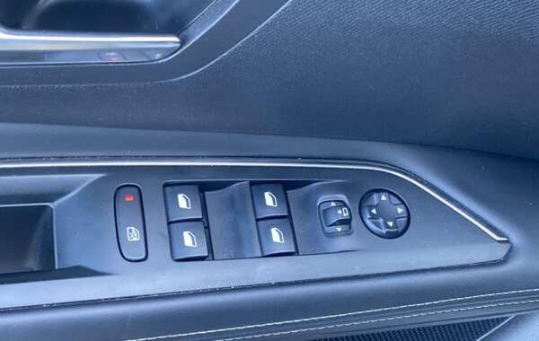 peugeot-3008-1-2-puretech-130ch-allure-s-s-eat6 - 832144713