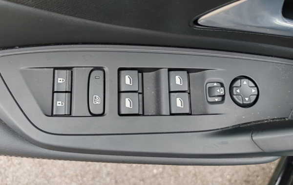 peugeot-308-1-5-bluehdi-130ch-s-s-allure-eat8 - 834044713