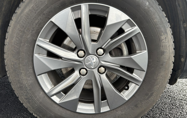 peugeot-2008-1-5-bluehdi-110ch-s-s-style - 834794713