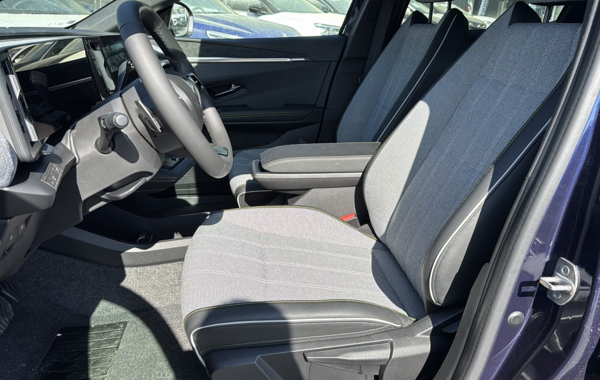 renault-megane-v-e-tech-electric-220ch-techno-autonomie-confort-24 - 837324713