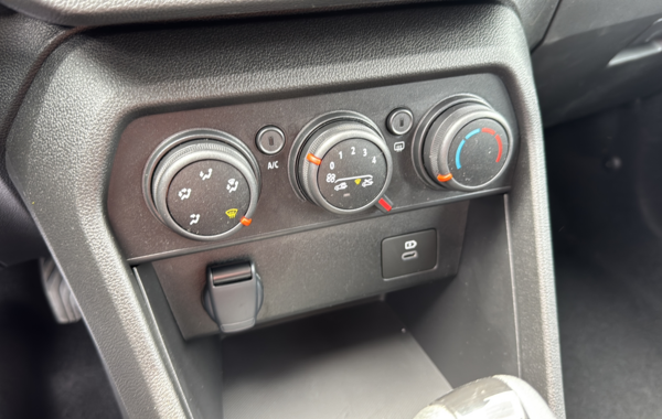 dacia-sandero-1-0-tce-90ch-stepway-expression-cvt-24 - 839654713
