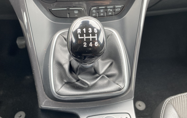 ford-kuga-2-0-tdci-120ch-titanium - 841334713