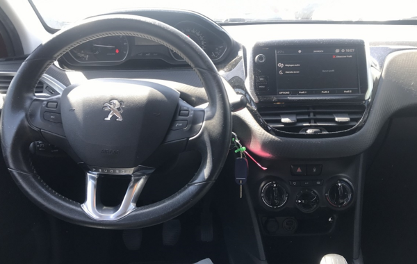 peugeot-208-1-2-puretech-82ch-style-5p - 842764713