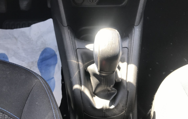 peugeot-208-1-2-puretech-82ch-style-5p - 842764713