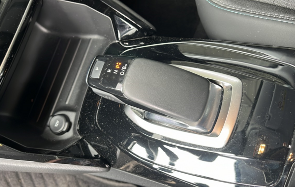 peugeot-208-e-208-136ch-allure - 844164713
