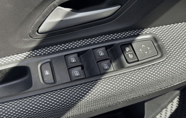 dacia-sandero-1-0-tce-90ch-stepway-expression-cvt-24 - 846874713