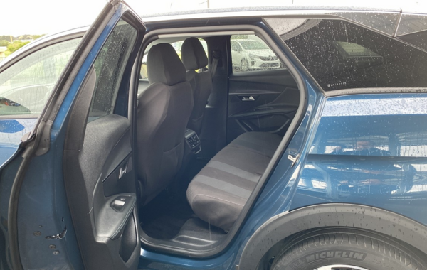 peugeot-3008-1-2-puretech-130ch-s-s-allure - 848074713