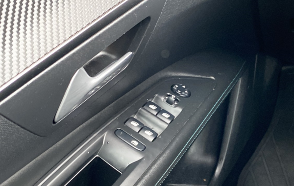peugeot-3008-1-2-puretech-130ch-s-s-allure - 848074713