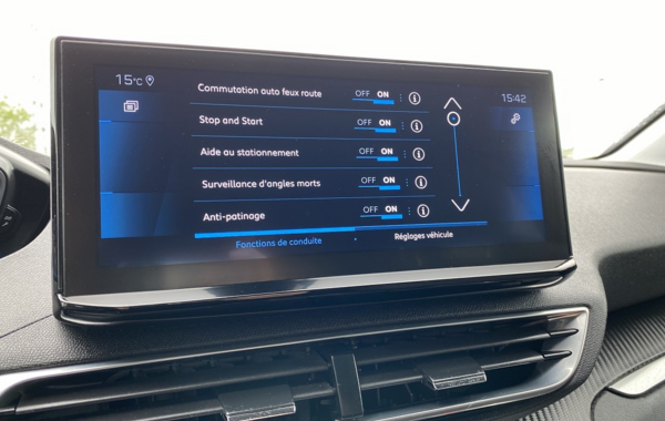peugeot-3008-1-2-puretech-130ch-s-s-allure - 848074713