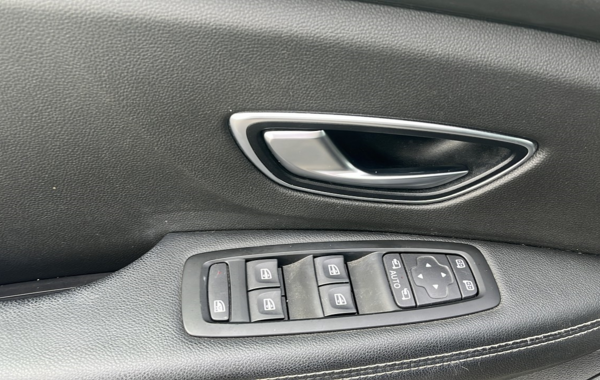 renault-grand-scenic-iv-1-7-blue-dci-120ch-intens-edc - 851354713