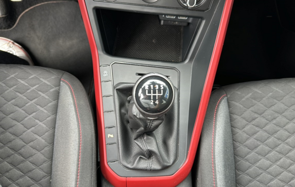 volkswagen-polo-1-0-tsi-95ch-connect-euro6d-t - 851394713