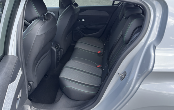 peugeot-308-1-5-bluehdi-130ch-s-s-allure-eat8 - 858414713