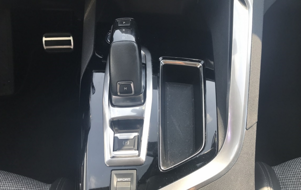 peugeot-3008-1-2-puretech-130ch-allure-s-s-eat6 - 860124713