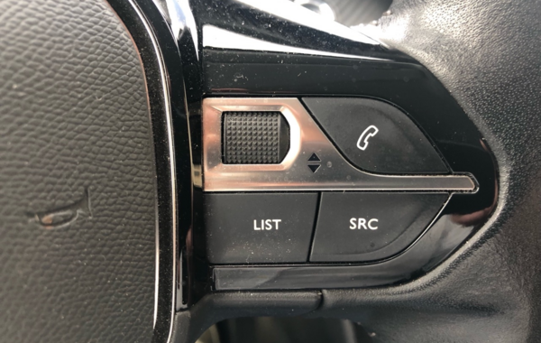 peugeot-2008-1-2-puretech-130ch-s-s-allure - 868444713