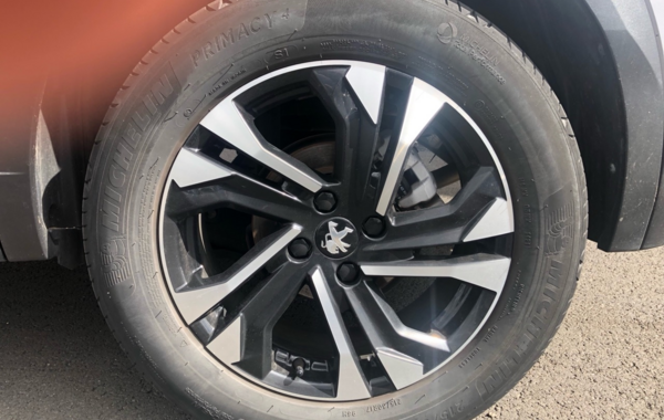 peugeot-2008-1-2-puretech-130ch-s-s-allure - 868444713