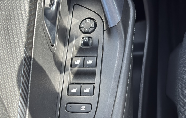 peugeot-2008-1-5-bluehdi-130ch-s-s-allure-eat8 - 870024713