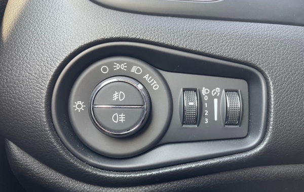 jeep-renegade-1-5-turbo-t4-130ch-mhev-summit-bvr7 - 871664713