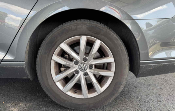 volkswagen-passat-1-6-tdi-120ch-bluemotion-technology-confortline - 875474713