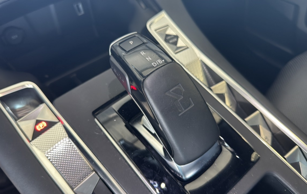 ds-ds-7-crossback-e-tense-225ch-louvre - 875504713